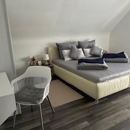 Privat Cozy Room In Mudau Екстериор снимка