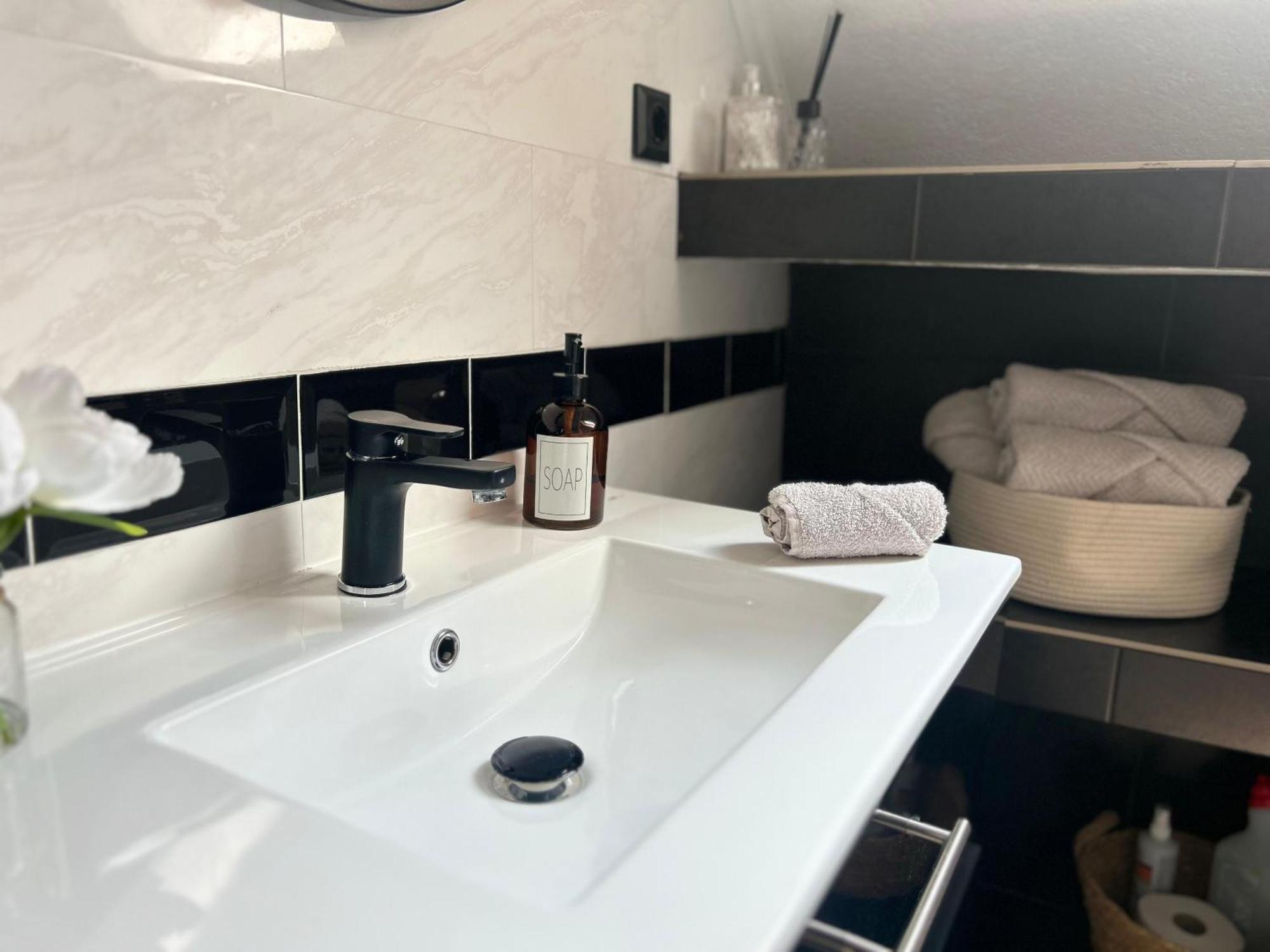 Privat Cozy Room In Mudau Екстериор снимка